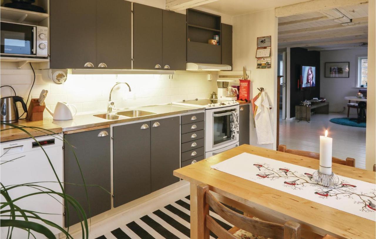 Gorgeous Home In Oestra Soennarsloev With Kitchen Ostra Sonnarslov Buitenkant foto